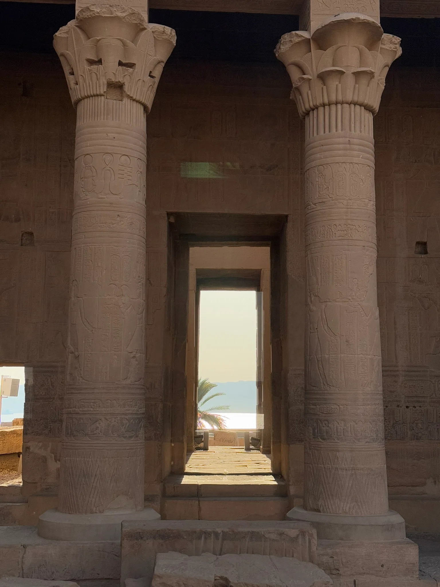 Colonnade du temple d'Isis