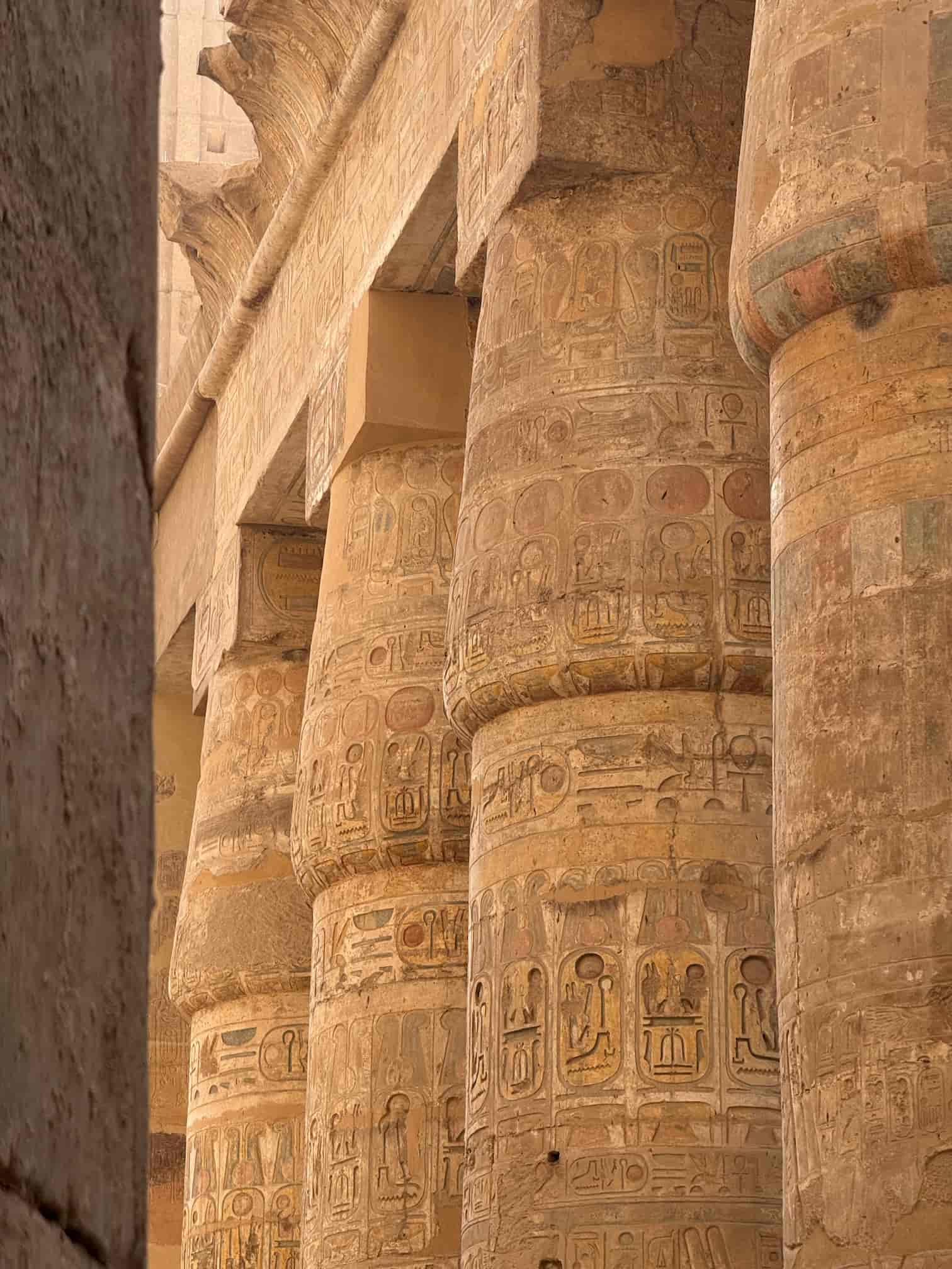 Colonne du temps de Karnak en Egypte