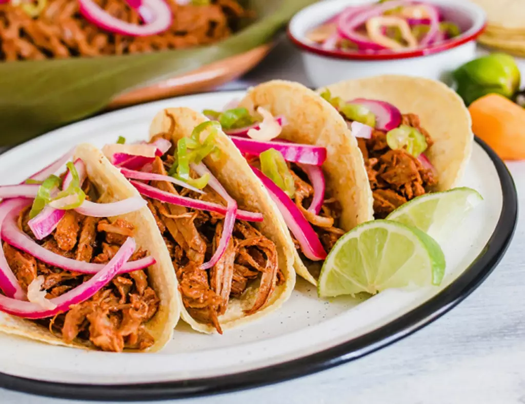 Tacos cochinita pibil dans le Yucatan