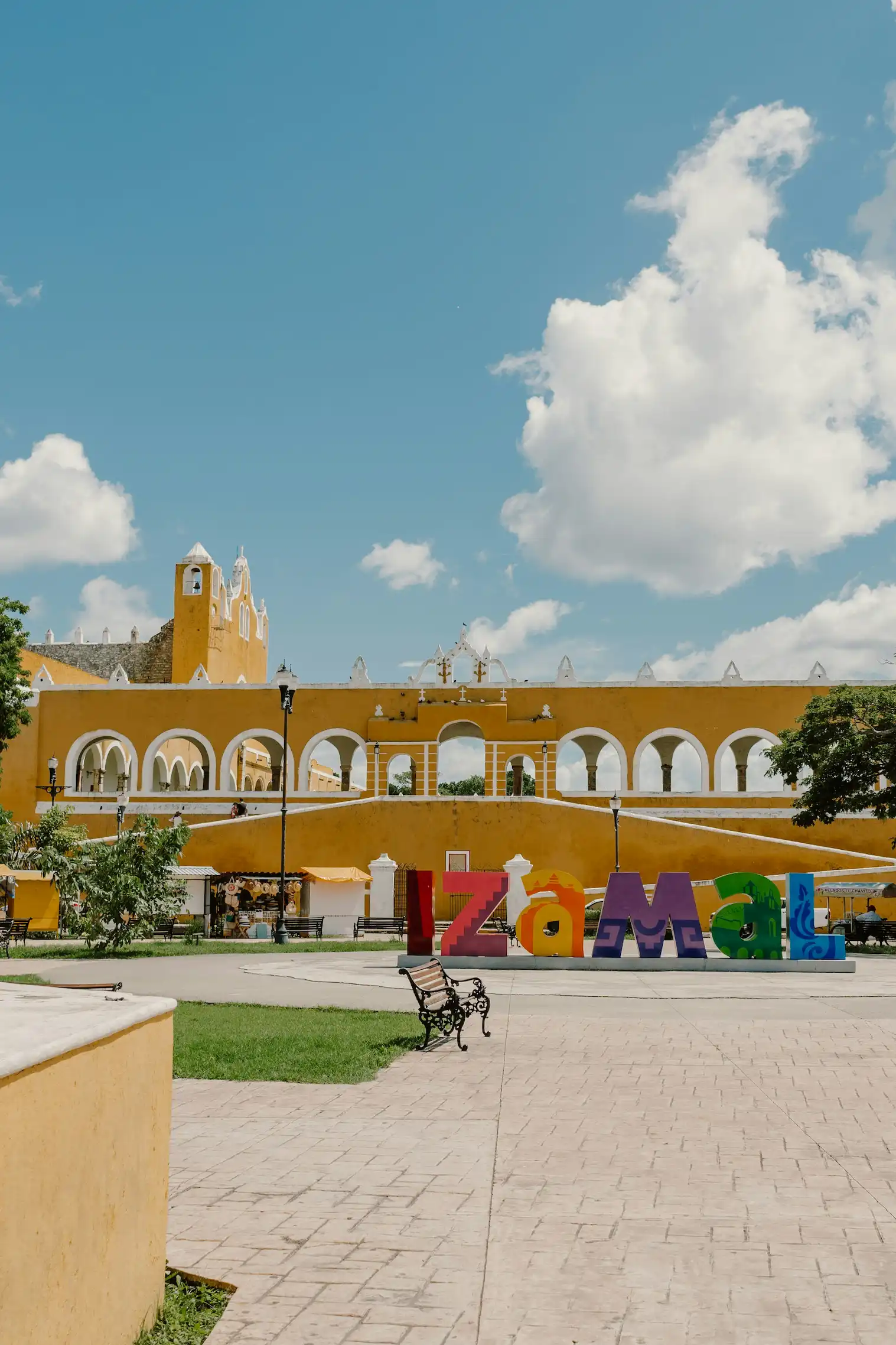 Place centrale d'Izamal au Mexique