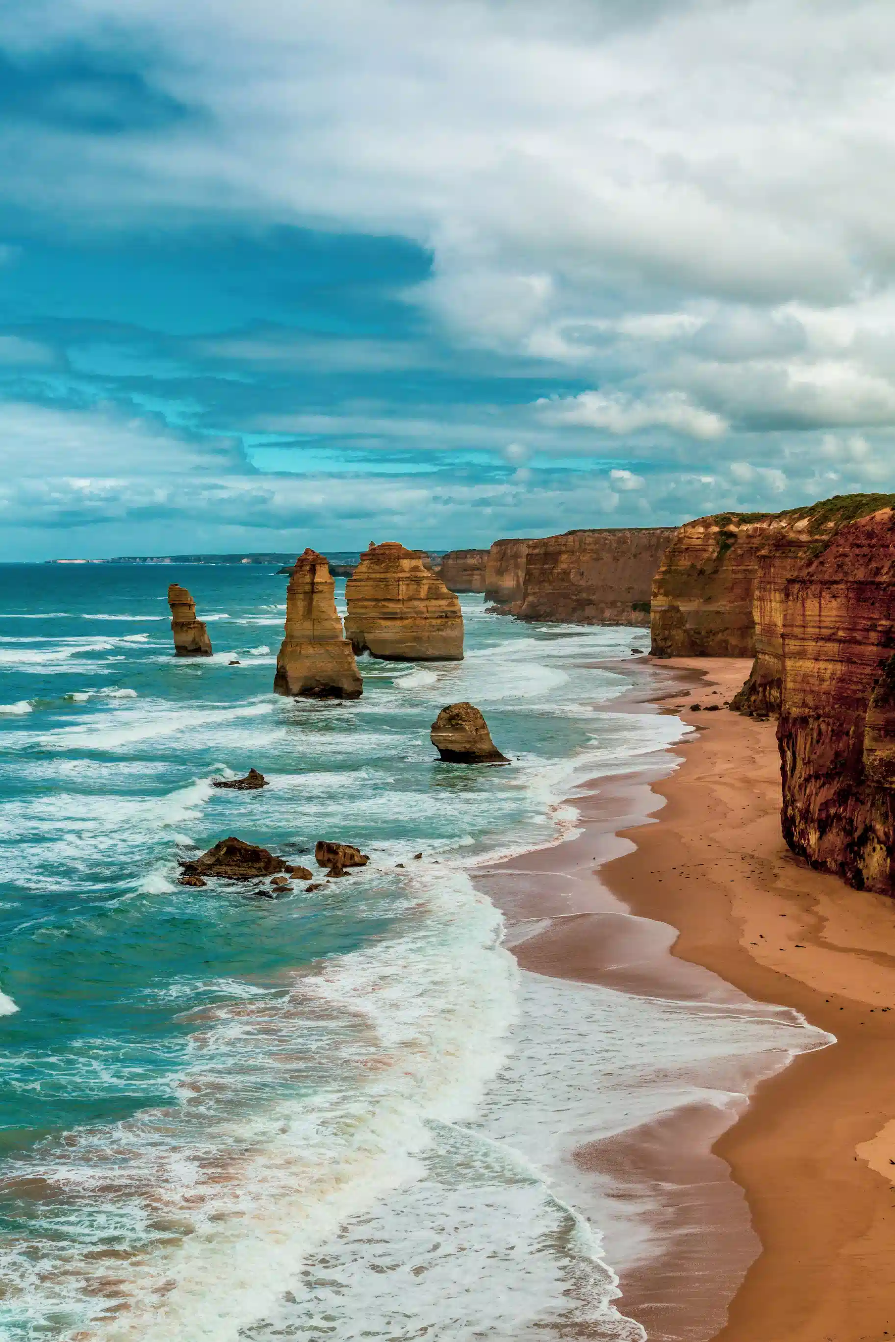 Les formations rocheuses des Twelve Apostles sur la Great Ocean Road en Australie