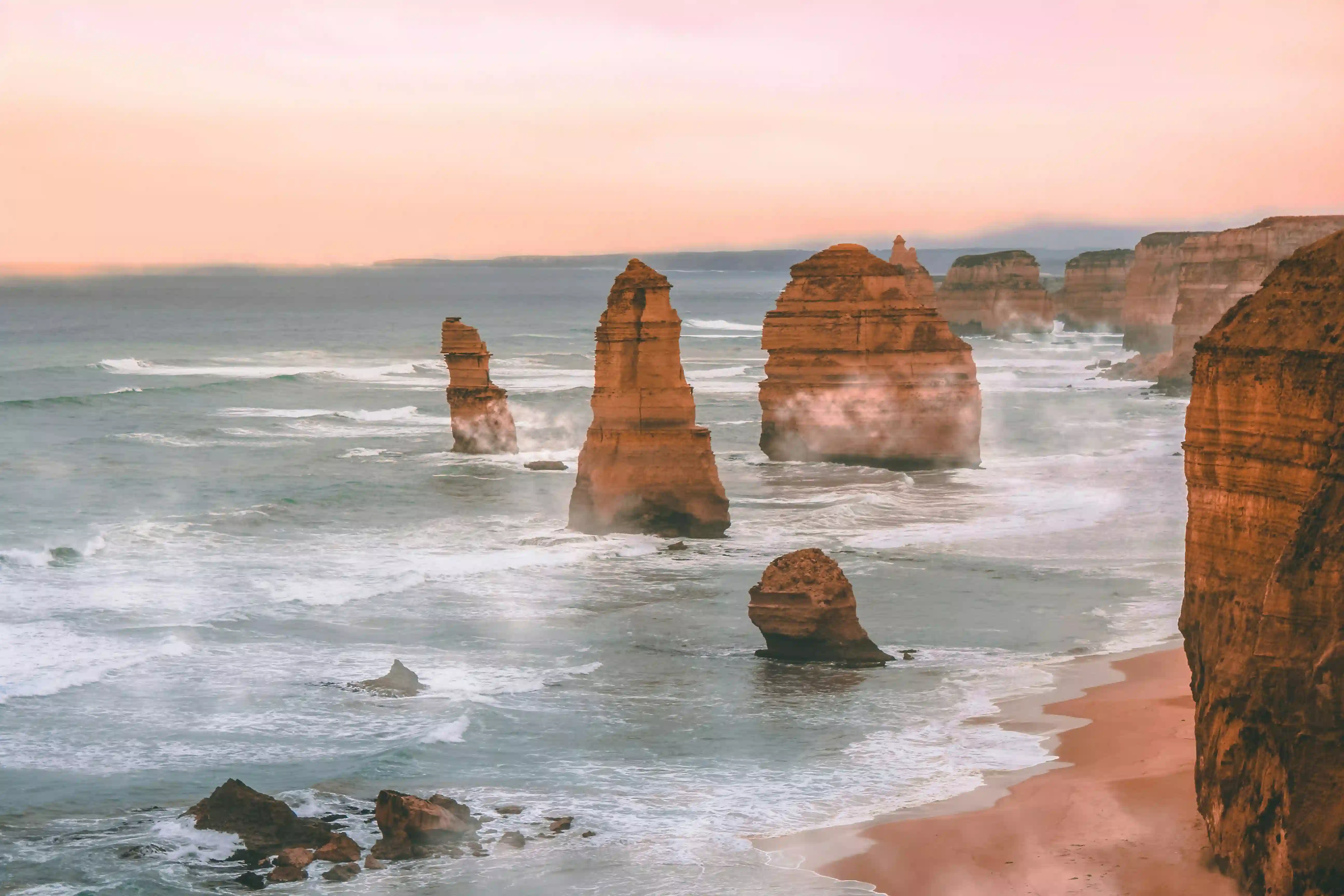 Les formations rocheuses des Twelve Apostles sur la Great Ocean Road en Australie