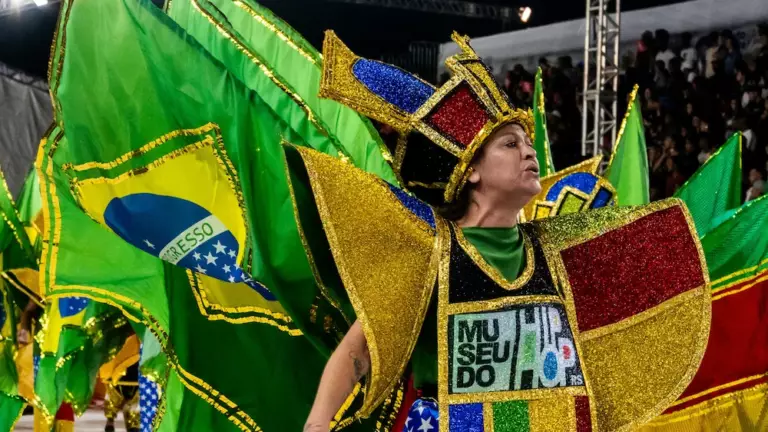Carnaval de Rio : comment le vivre vraiment (pas juste les gradins)