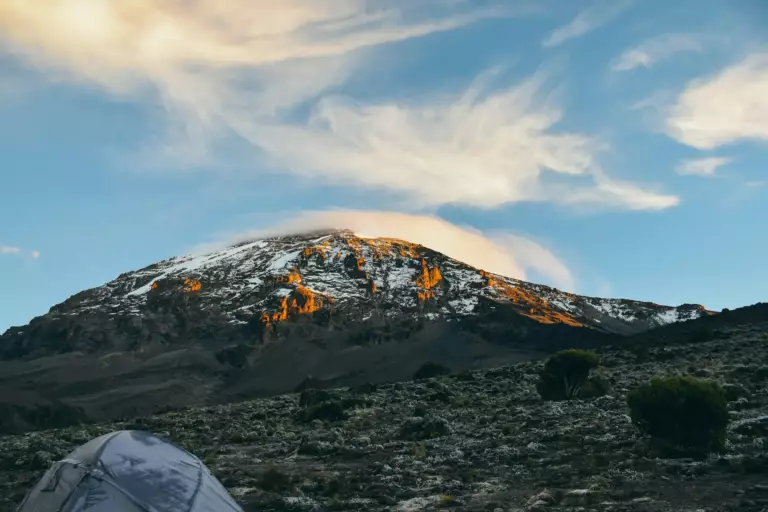 Prix ascension Kilimandjaro : budget détaillé (2025-2026)