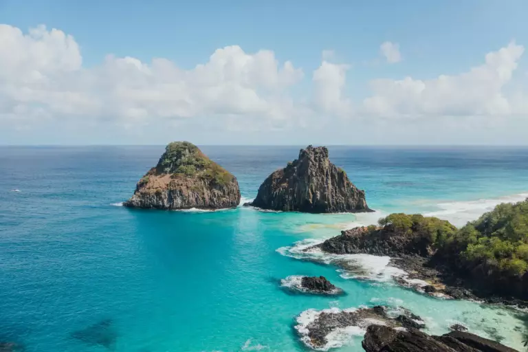 Fernando de Noronha : tout savoir sur l&rsquo;archipel brésilien préservé