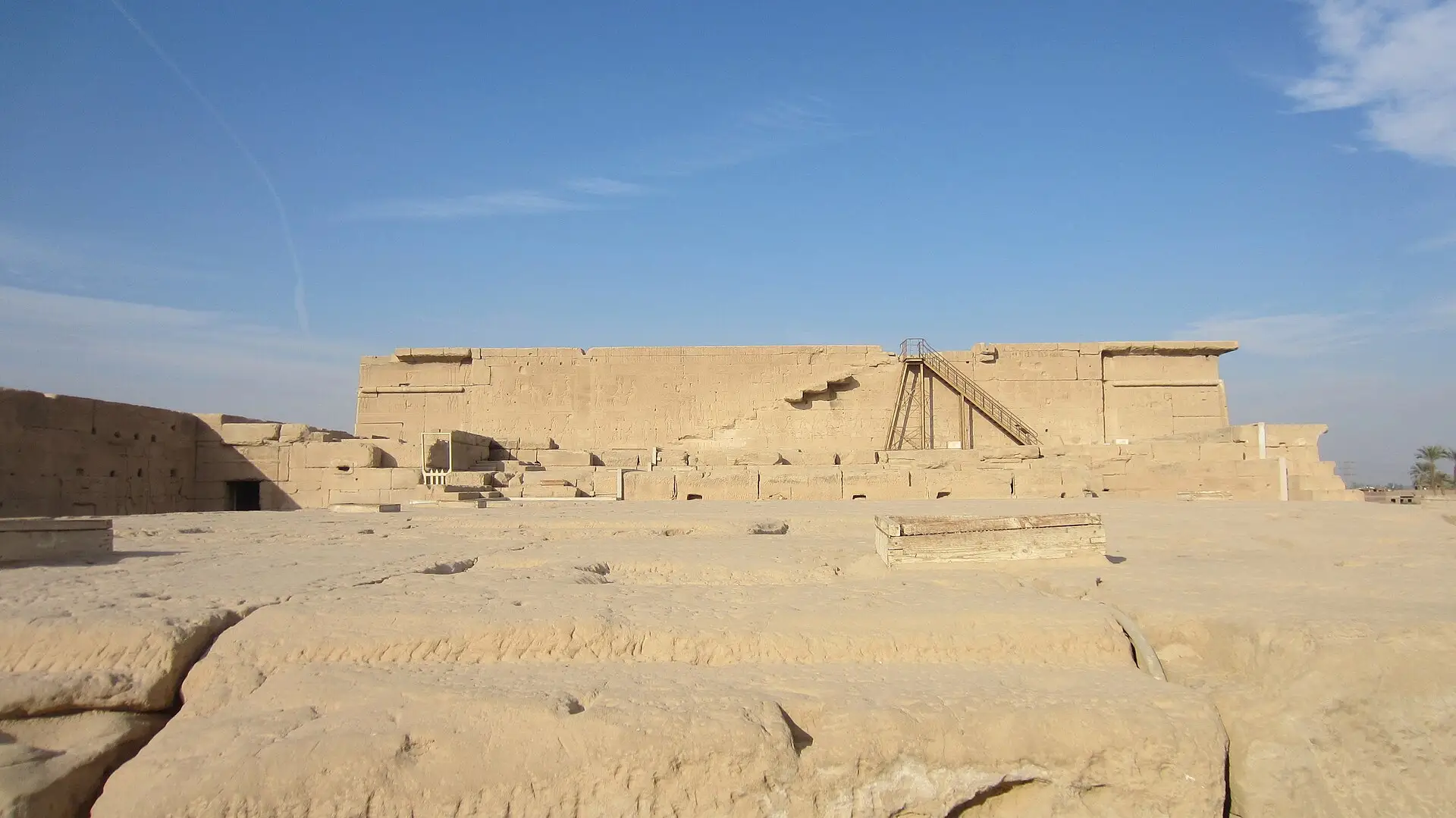 Vue du temple Denderah