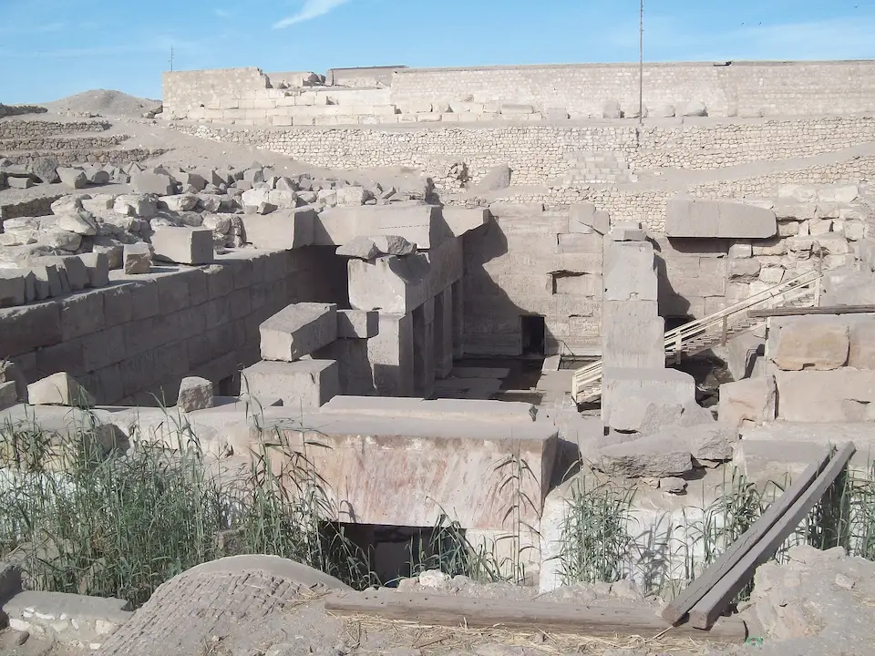 Osireion à Abydos, blocs de pierres